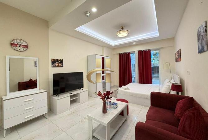 81932465 - Property Image 3