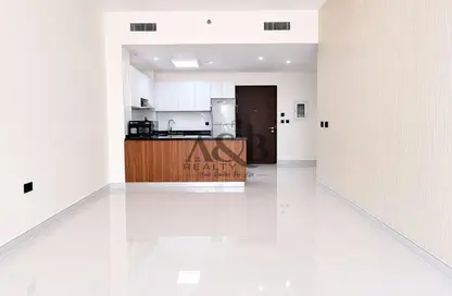 Apartment - 2 Bedrooms - 2 Bathrooms for rent in Lawnz by Danube Block 4 - Lawnz by Danube - International City - Dubai