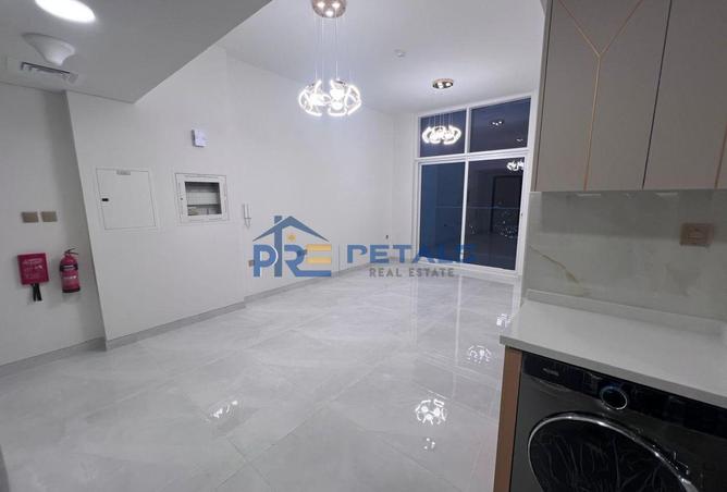 56533892 - صورة العقار 2