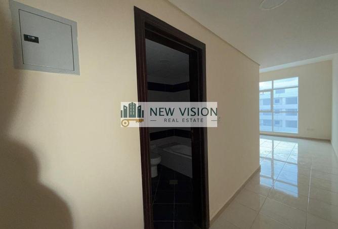 68301676 - Property Image 2