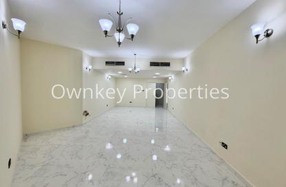 Apartment - 2 Bedrooms - 3 Bathrooms for rent in Diplomat Building - Umm Hurair 1 - Umm Hurair - Dubai
