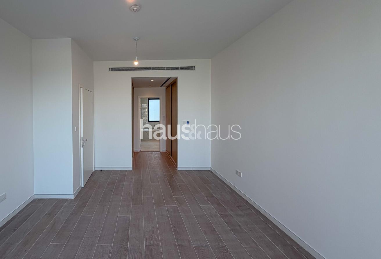 Landscaped | Single Row | Vastu photo 8