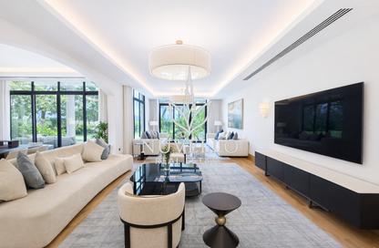 Villa - 5 Bedrooms - 7 Bathrooms for rent in Royal Residences Jumeirah Zabeel Saray - The Crescent - Palm Jumeirah - Dubai