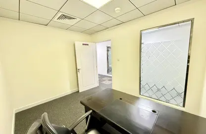 مكتب - غرفة نوم - 4 حمامات للايجار في برج مدينة زايد - منطقة المرور - أبوظبي