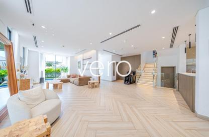 Villa - 5 Bedrooms - 7+ Bathrooms for rent in Jumeirah 3 Villas - Jumeirah 3 - Jumeirah - Dubai