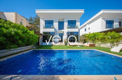 Villa - 5 Bedrooms - 7+ Bathrooms for rent in Jumeirah 3 Villas - Jumeirah 3 - Jumeirah - Dubai