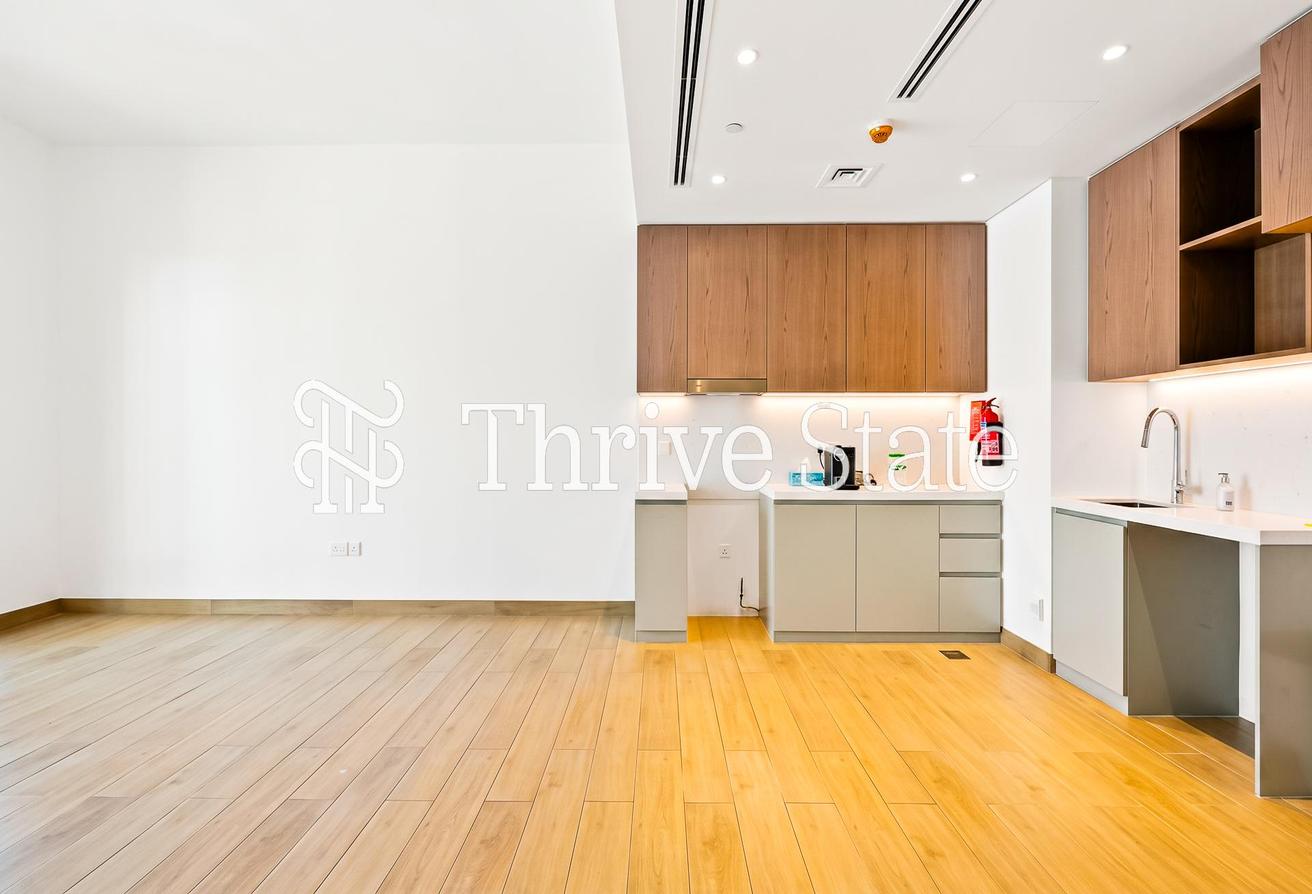 Brand New | Sea View | Multiple Cheques photo 9