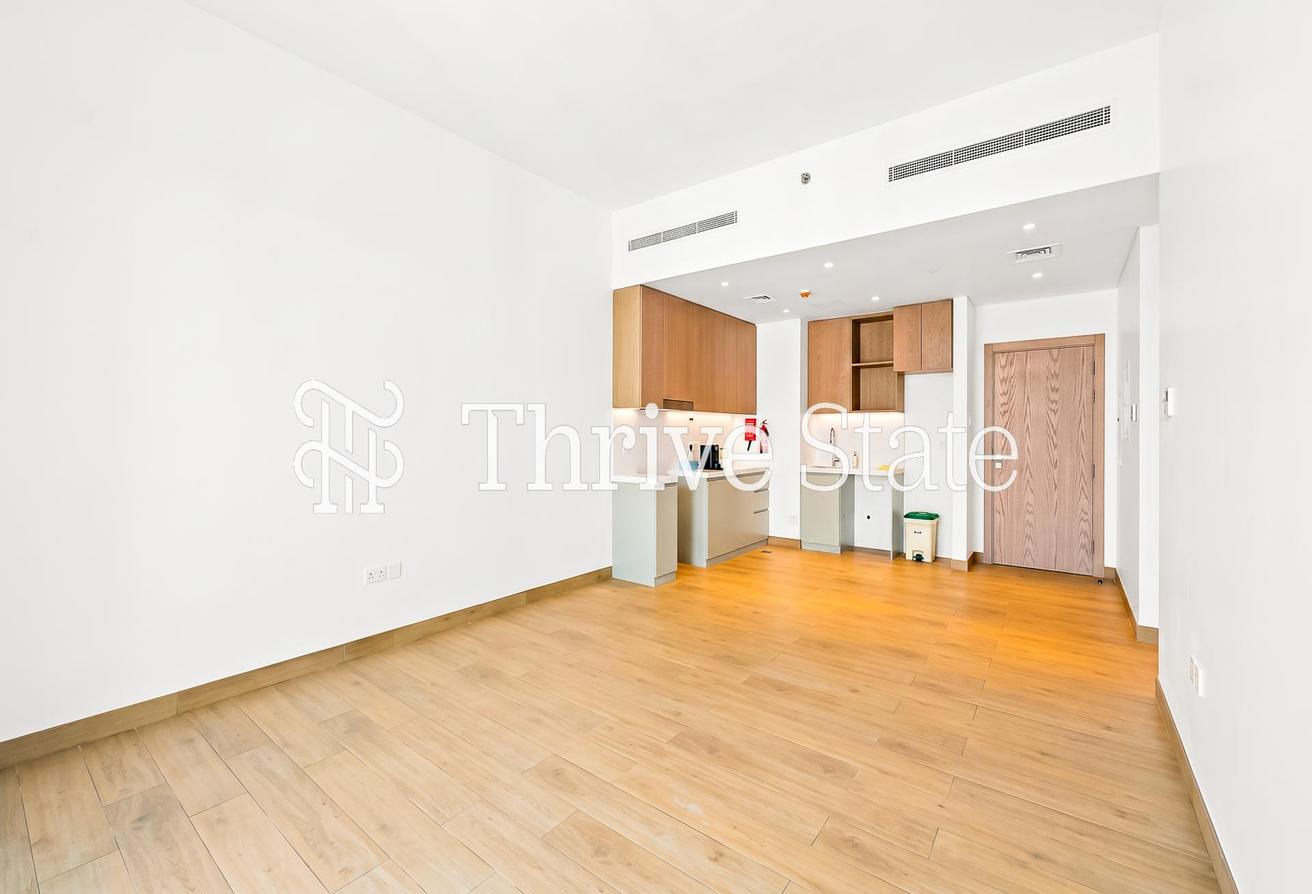 Brand New | Sea View | Multiple Cheques photo 7
