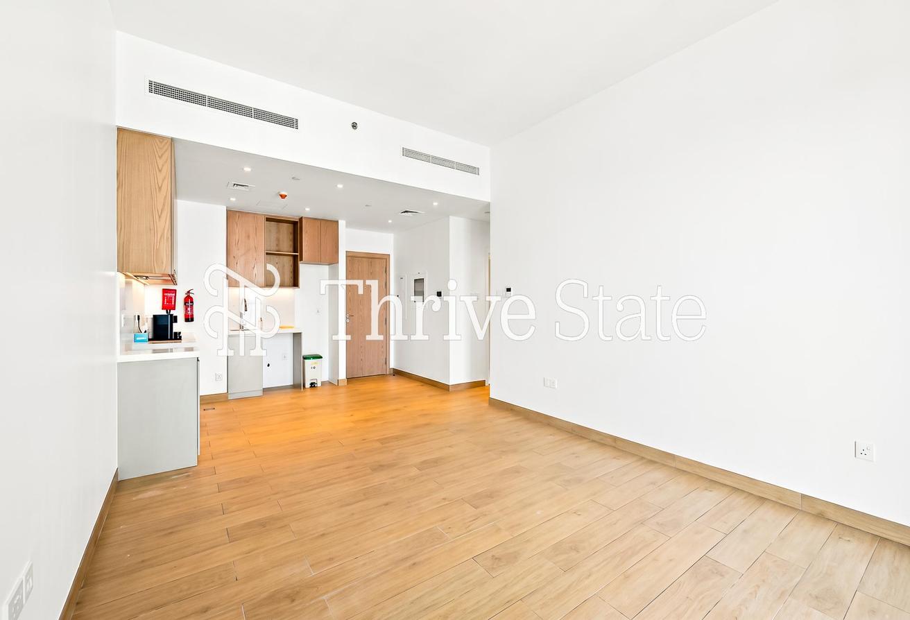 Brand New | Sea View | Multiple Cheques photo 6