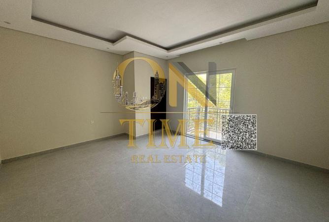 124271805 - Property Image 3