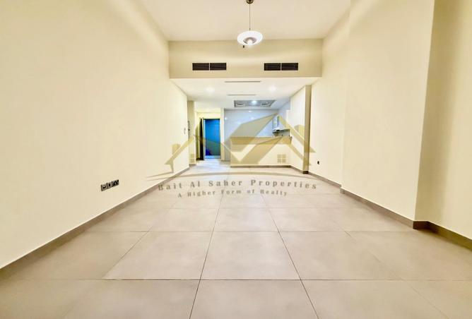 84474879 - Property Image 3