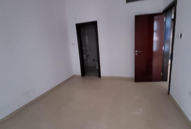 100829413 - Property Image 2