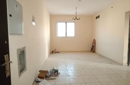Apartment - 2 - 2 for rent in Al Qulaya'ah - Al Sharq - Sharjah Apartment - 2 - 2 for rent in Al Qulaya'ah - Al Sharq - Sharjah