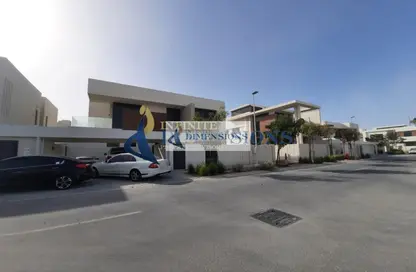 Villa - 4 Bedrooms - 7 Bathrooms for sale in West Yas - Yas Island - Abu Dhabi