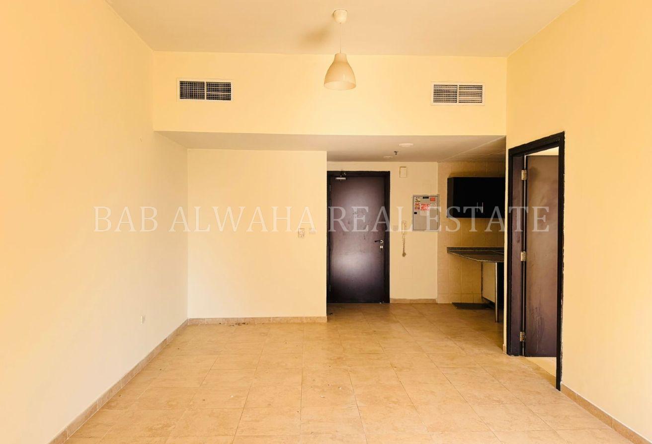 Chiller Free | Huge 1 Bedroom | Near to Souq photo 3