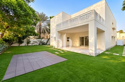 Villa - 4 - 4 for rent in Meadows 6 - Meadows - Dubai
