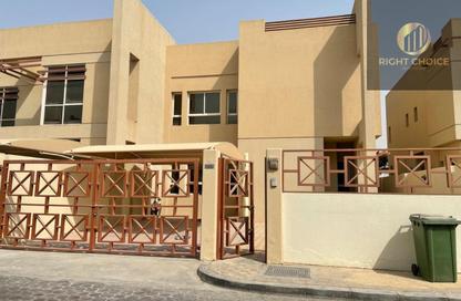 Villa - 3 Bedrooms - 5 Bathrooms for rent in Khalifa City A - Khalifa City - Abu Dhabi