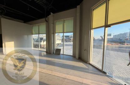 Shop - Studio - 2 Bathrooms for rent in Industrial Building 13 - Industrial Area 13 - Sharjah Industrial Area - Sharjah