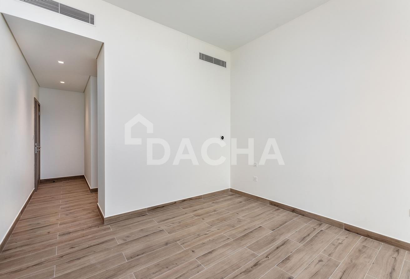 Maids Room | Spacious | Vacant photo 16