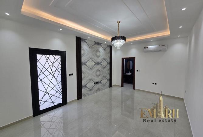 99131383 - Property Image 3