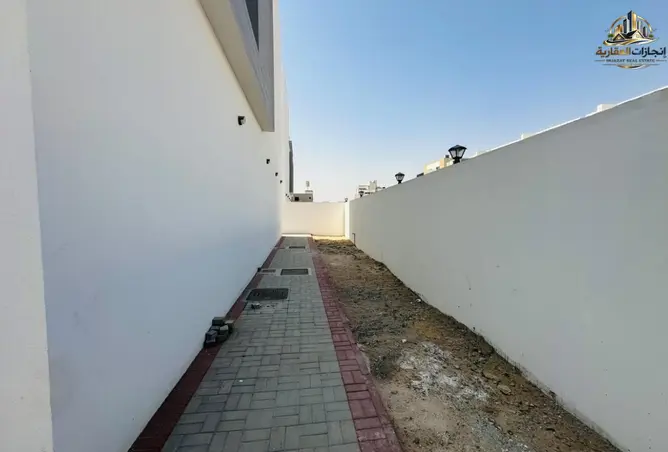 156203258 - Property Image 3