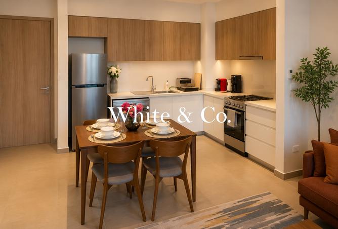 Furnished l High Floor l Video Available photo 2