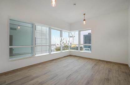 Apartment - 3 Bedrooms - 3 Bathrooms for sale in Marina Pinnacle - Dubai Marina - Dubai