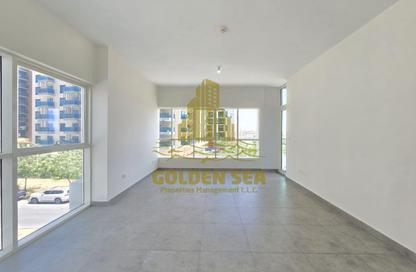 Apartment - 2 Bedrooms - 4 Bathrooms for rent in C31 - Al Seef - Al Raha Beach - Abu Dhabi