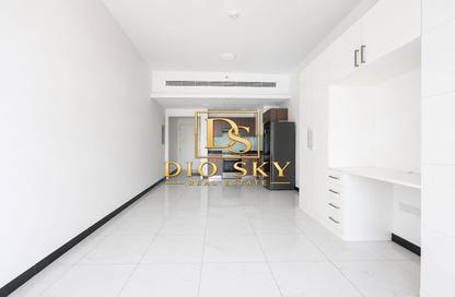 Apartment - Studio - 1 for rent in Crystal Residence - District 11 - Jumeirah Village Circle - Dubai