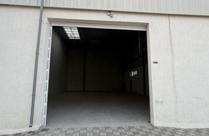 Warehouse - Studio - 1 for rent in Umm Al Thuoob - Umm Al Quwain