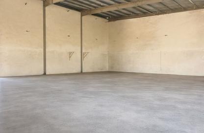 Warehouse - Studio - 1 for rent in Umm Al Thuoob - Umm Al Quwain