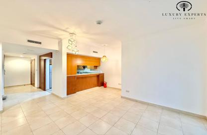 Apartment - 1 - 1 for rent in The Fairways North - The Fairways - The Views - Dubai Apartment - 1 - 1 for rent in The Fairways North - The Fairways - The Views - Dubai