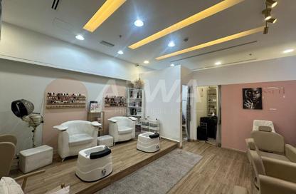 Shop - Studio for rent in One Lake Plaza - JLT Cluster T - Jumeirah Lake Towers - Dubai