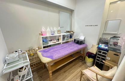 Shop - Studio for rent in One Lake Plaza - JLT Cluster T - Jumeirah Lake Towers - Dubai