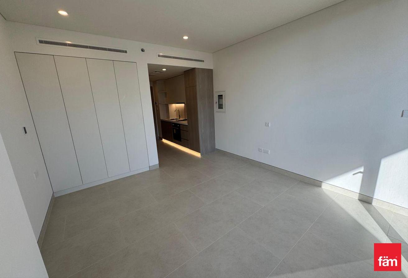 Brand New | Premium Finish | Worldclass Amenities photo 5