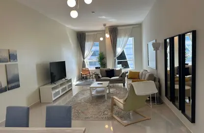 Apartment - 2 Bedrooms - 3 Bathrooms for rent in Danat Al Khan Tower - Al Khan Lagoon - Al Khan - Sharjah