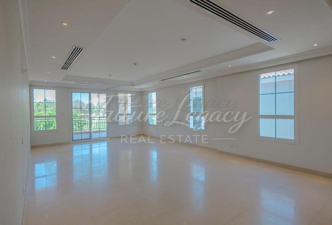 87029208 - Property Image 2