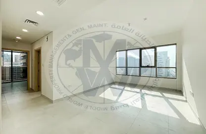 شقة - 2 غرف نوم - 3 حمامات للايجار في شارع حمدان - أبوظبي