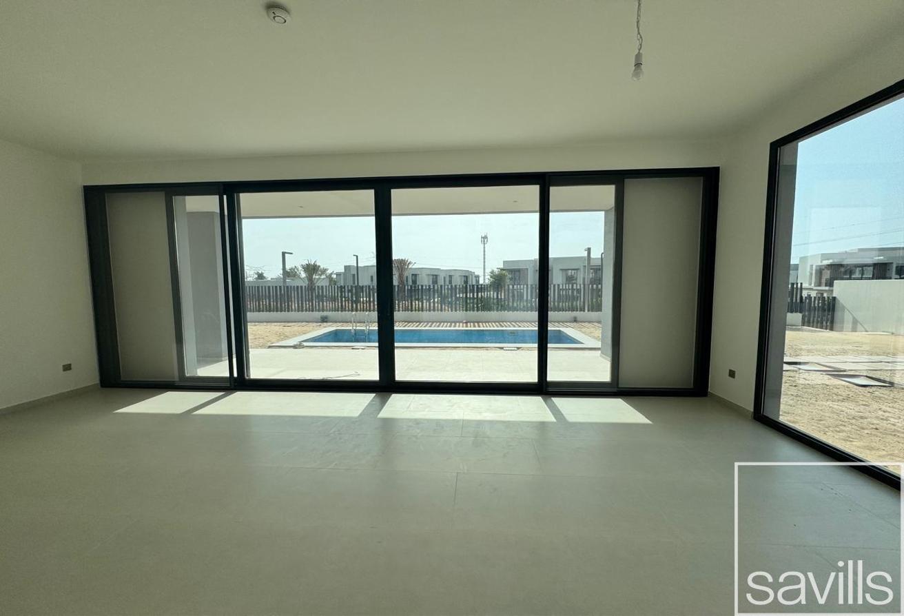 Stunning | Exclusive Community | Spacious Layout photo 7