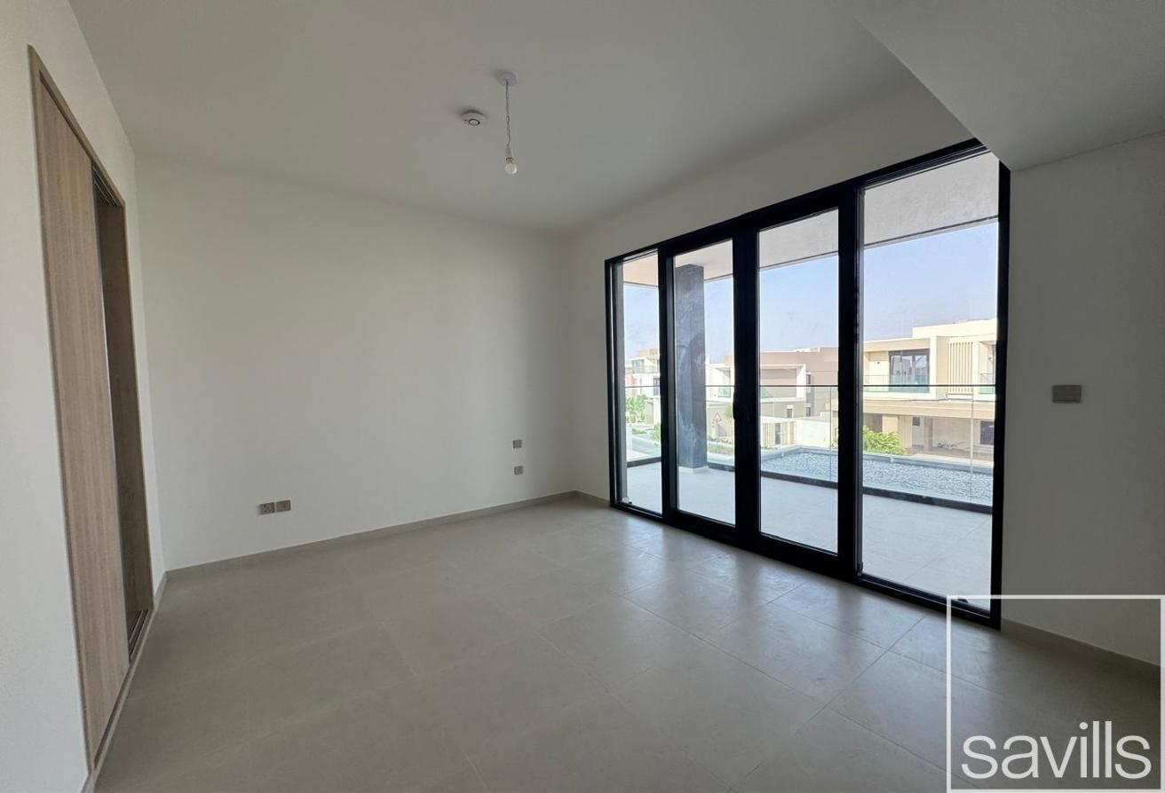 Stunning | Exclusive Community | Spacious Layout photo 10