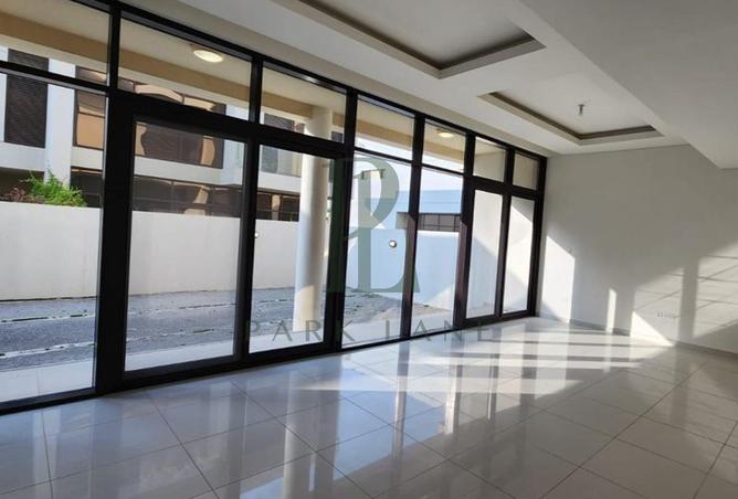 142861597 - Property Main Image