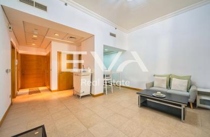 Apartment - 1 - 1 for rent in Al Anbara - Shoreline Apartments - Palm Jumeirah - Dubai
