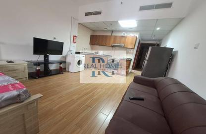 Apartment - Studio - 1 Bathroom for rent in Al Helal Al Zahaby Building 1 - International City Phase 2 - Al Warsan 4 - Al Warsan - Dubai