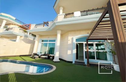 Villa - 5 Bedrooms - 5 Bathrooms for rent in Umm Suqeim 2 Villas - Umm Suqeim 2 - Umm Suqeim - Dubai