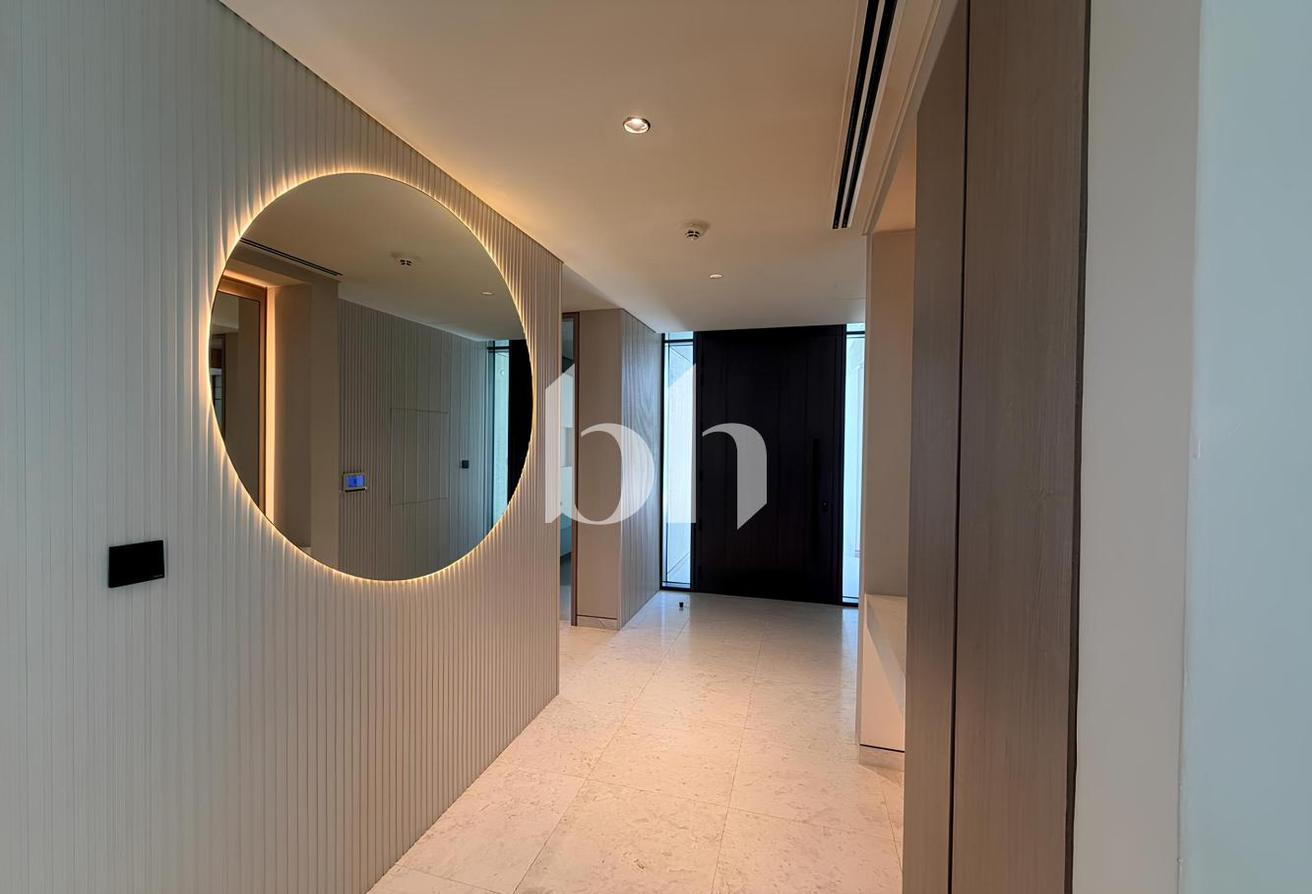 EXCLUSIVE | Furnished + Upgraded | Open Kitchen photo 5