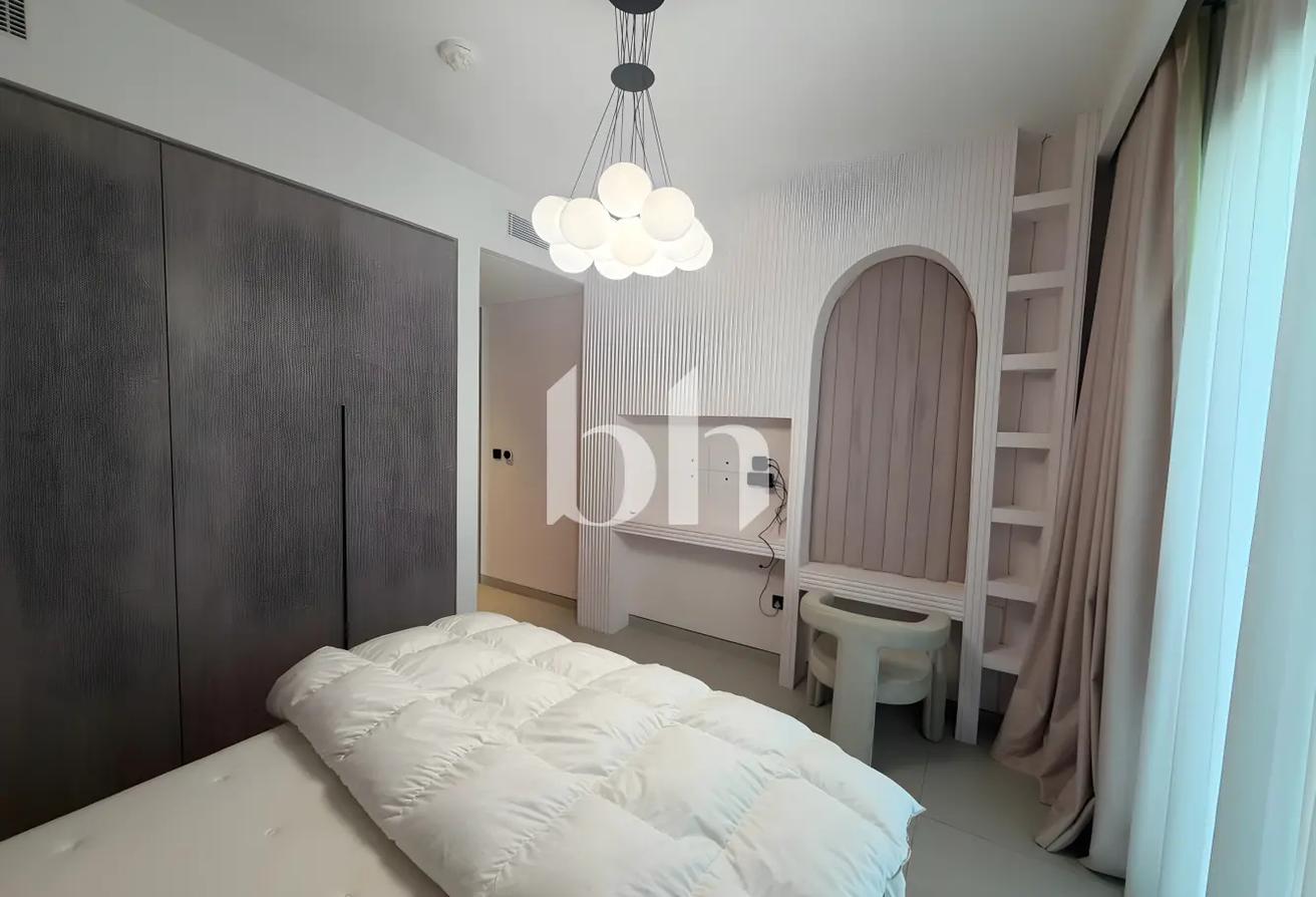 EXCLUSIVE | Furnished + Upgraded | Open Kitchen photo 13