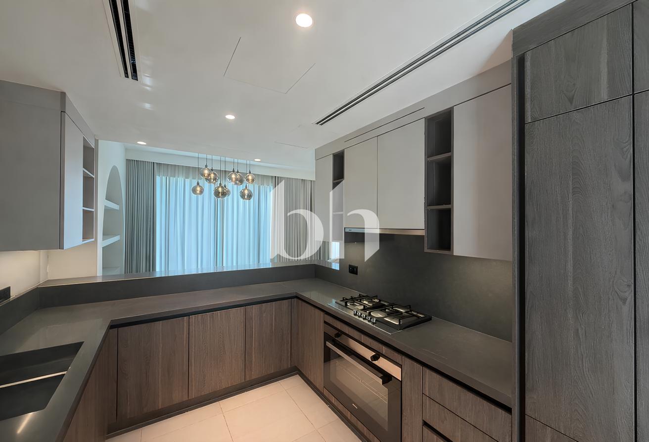 EXCLUSIVE | Furnished + Upgraded | Open Kitchen photo 6
