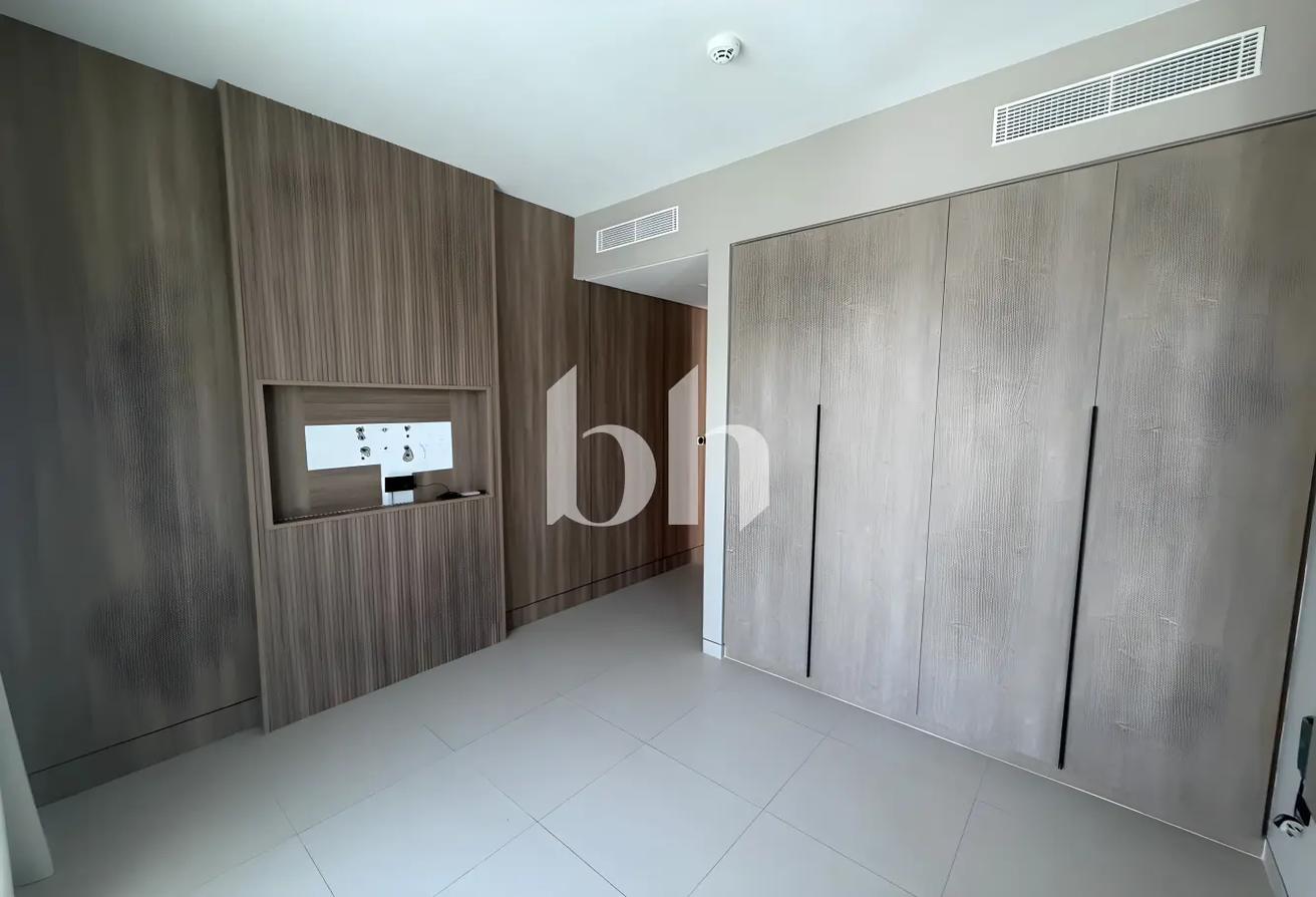 EXCLUSIVE | Furnished + Upgraded | Open Kitchen photo 10