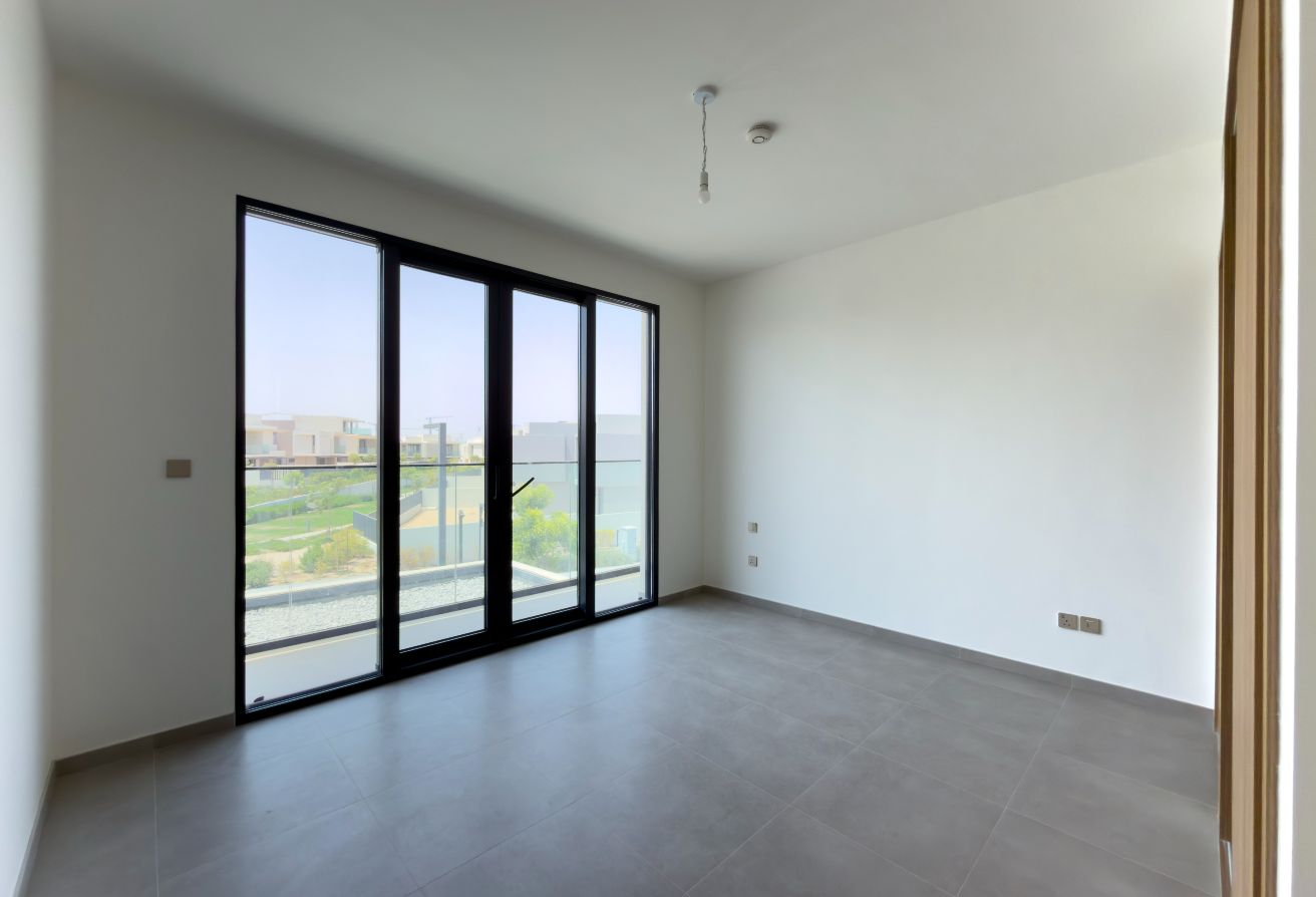 5 bedroom villa in Garden View Villas, Jebel Ali: 24