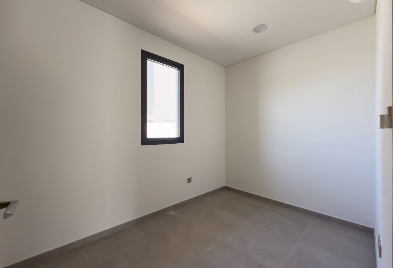 5 bedroom villa in Garden View Villas, Jebel Ali: 12